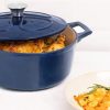 Oala din fonta cu capac Navaris - antiaderenta pentru plite/cuptoare - 24 cm - 3,5 l - albastru inchis, 48777.01.17