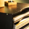 Organizator documente Navaris, 33x24.5x26 cm, rafturi reglabile, birou, negru, MDF/bambus