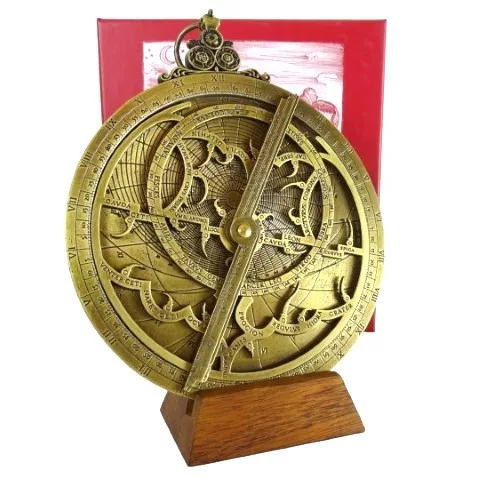 Astrolab decorativ Hemisferium H37, alamă și lemn, înălțime 18 cm, diametru 15 cm, stil modern, renaștere