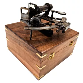   Sextant decorativ Giftdeco NC1517 – replică nautică din alamă, sticlă și lemn, 19 x 21,5 x 10 cm