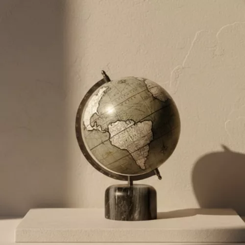 Glob decorativ Giftdeco GLB-68, bază din piatră neagră, 30 cm