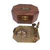 Busolă Giftdeco CSDF337, alamă și lemn, 11,5 x 8,8 x 9,0 cm, stil retro, nautic