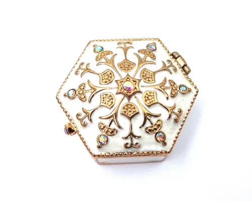 Cutie cadou Giftdeco B0035-08WH, metal, 5 x 5 x 2cm