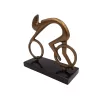 Figurină decorativa Giftdeco VB26/9, alamă, metal și lemn, înălțime 18 cm, lățime 19 cm, stil industrial, minimalist, modern