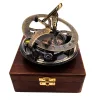 Busolă decorativă Giftdeco NC103185 – cadran solar, alamă, cutie din lemn