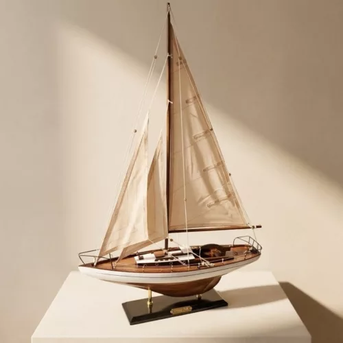 Model iaht cu vele Giftdeco 50445 – 45 x 13 x 66 cm, decor nautic