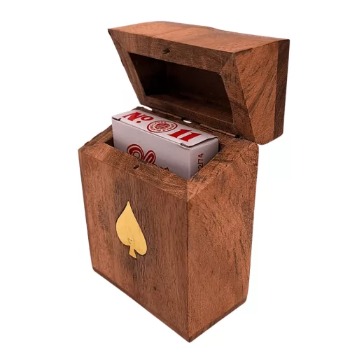 Set de cărți Giftdeco DNU-2985 în cutie din lemn, simbol pică, 11 x 8 x 4,5 cm