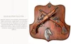Set decorativ Giftdeco TR-236 cu 2 replici de pistol cu cremene, suport din lemn, 45 x 44 cm