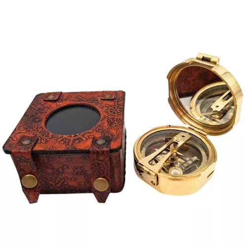 Busolă Giftdeco CB5L, alamă și piele, 7,5 x 7 x 3,4 cm, stil retro