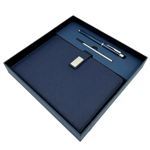 Jurnal Giftdeco EE13, piele, 23,5 x 23 cm, stil minimalist, clasic