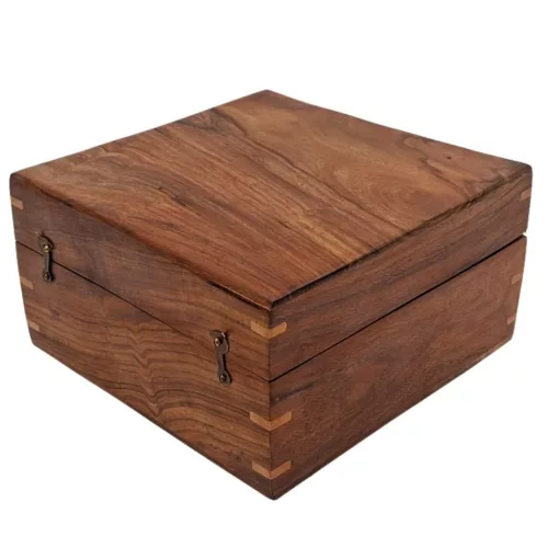 Cutie cadou Giftdeco NSHBOX din lemn, închisă, cu stil clasic